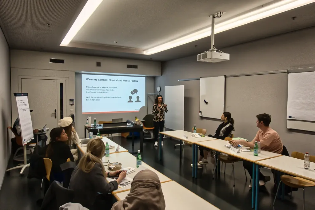 VKU English course near Zurich HB - professional instruction in modern classroom